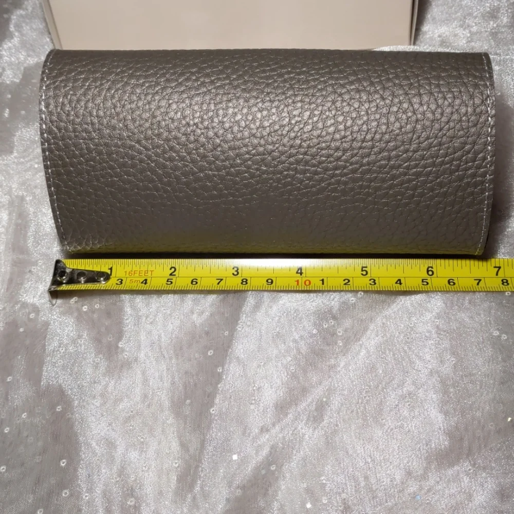 Cinzia sunglasses case and box